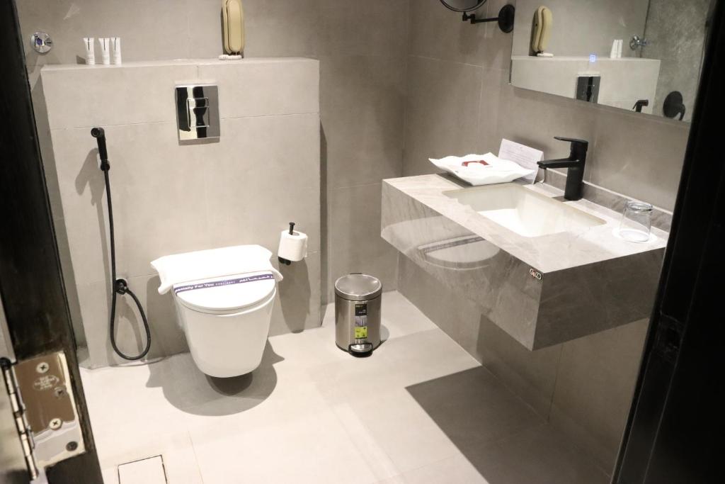 Koupelna v ubytování Continent Al Waha Hotel Riyad