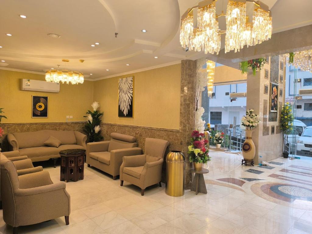 Posezení v ubytování Jawharat dakher hotel فندق جوهرة ذاخر توصيل مجاني من و إلى الحرم