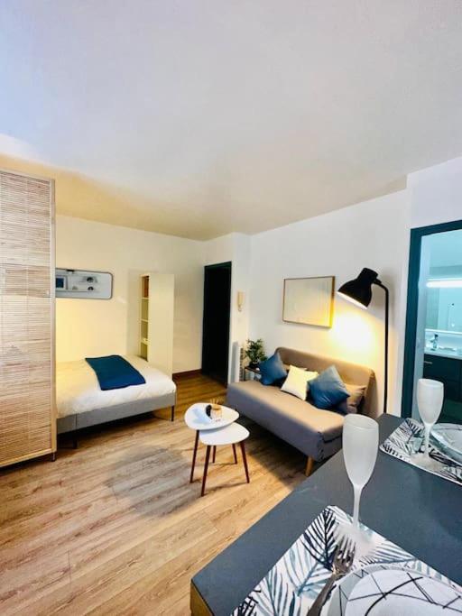 Photo de la galerie de l'établissement Logement à 2 pas port de Toulon, à Toulon