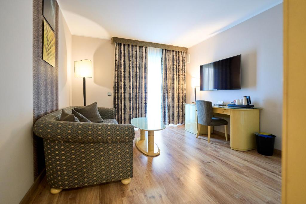 Parc Hotel Flora S - Suite With Sauna