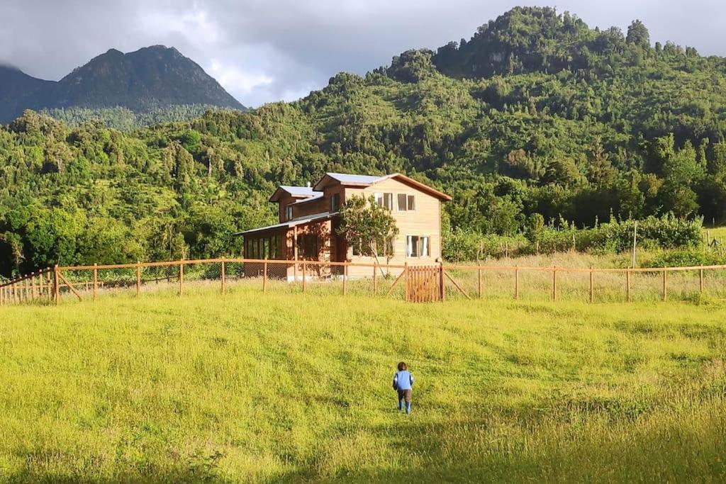 Casa familiar, vistas panoramicas del lago y cordillera, Puerto Rico ...