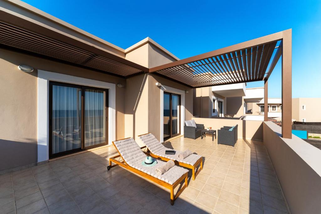 The swimming pool at or close to Al Mare Villas