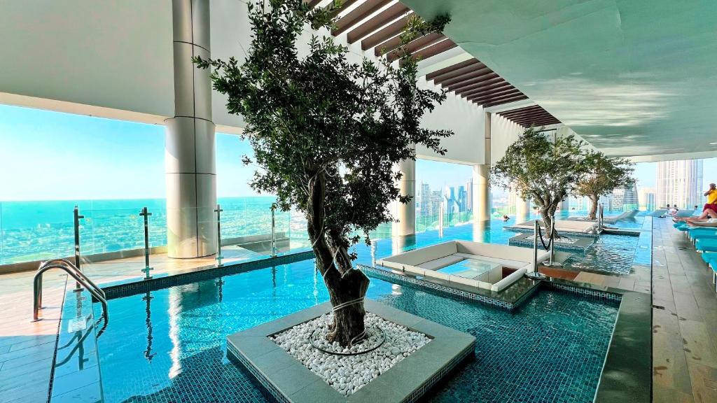 Ultra-Modern High-Rise Luxury Apartment Building With Private Indoor Pool