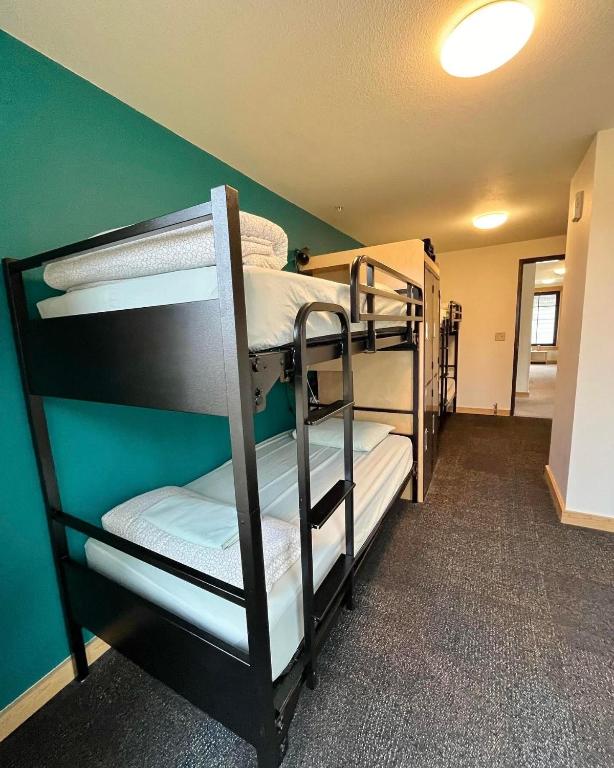 Northwest Portland Hostel photo