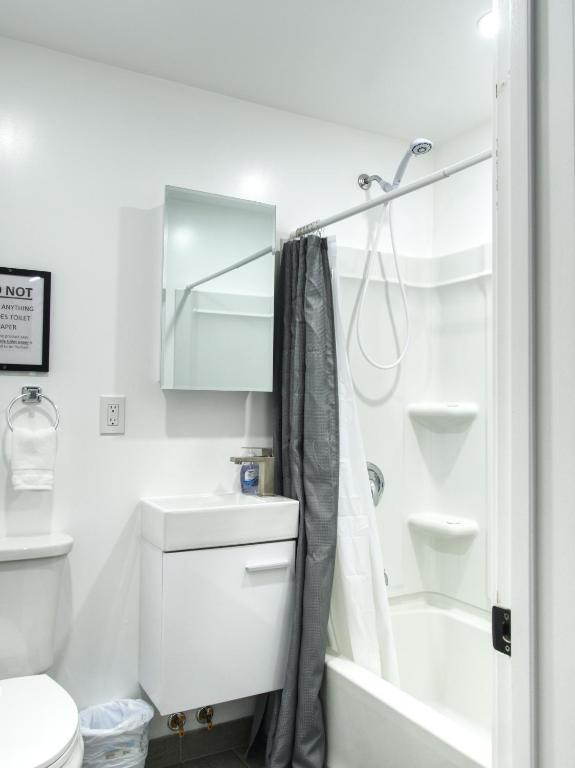 Koupelna v ubytování Vermont Suites