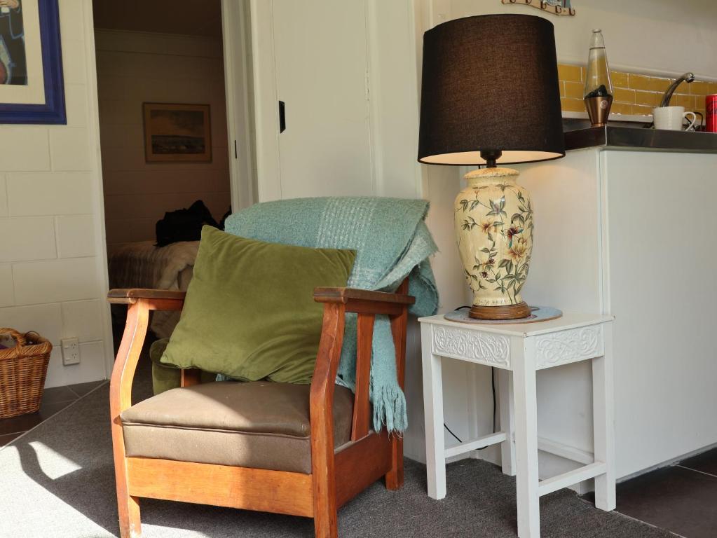 Bach on Waikawa 2 bedroom home - Resim 16