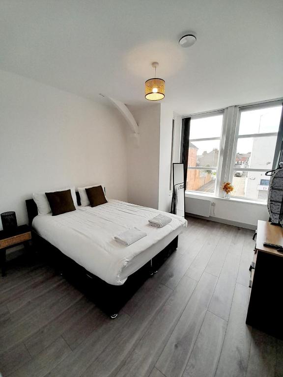 Postel nebo postele na pokoji v ubytování 1 & 2 Bed Apartments - Desborough, Kettering, WIFI, Family, Parking