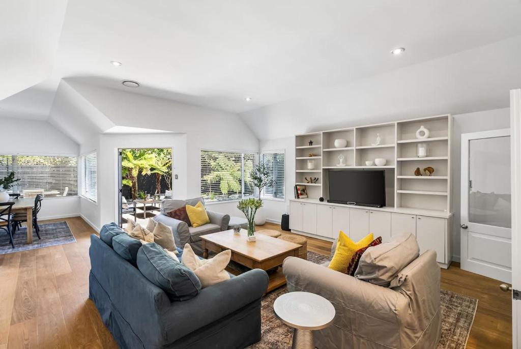 Kaleido Nook Enchanting 3BR Magic on Rugby Street - Resim 1