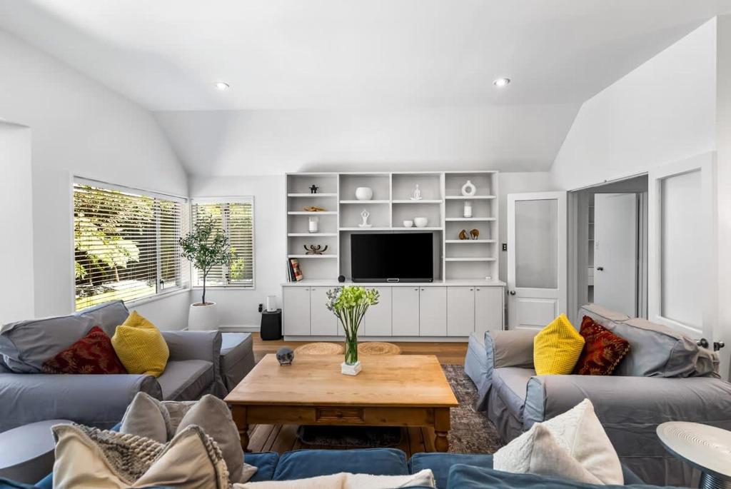 Kaleido Nook Enchanting 3BR Magic on Rugby Street - Resim 45