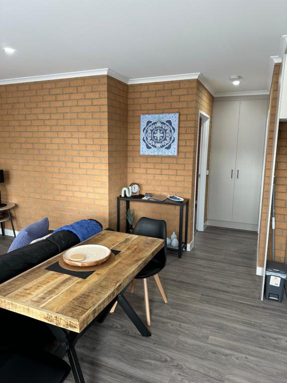 Fotografie z fotogalerie ubytování Lbarza Brand New Central 1BR Self Contained Apartment v destinaci Shepparton