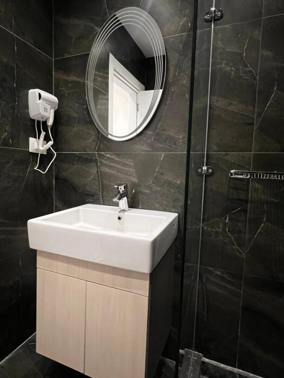 Onyx Pyramids Boutique Hotel - 8