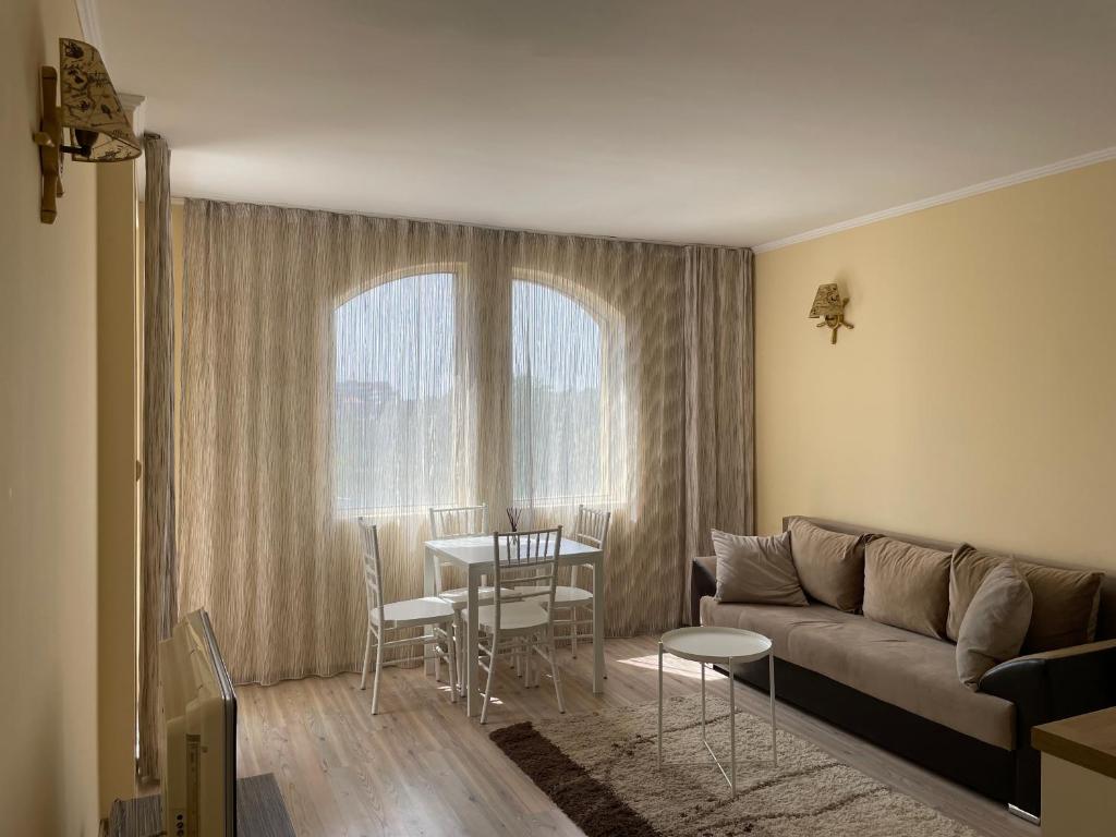 Charming 1 bedroom apartment in Sunny Beach - Appartement 1 Chambre