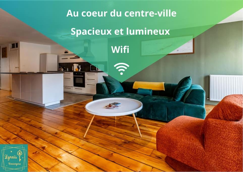 Køkken eller tekøkken på Le Liberté Coeur de ville Duplex