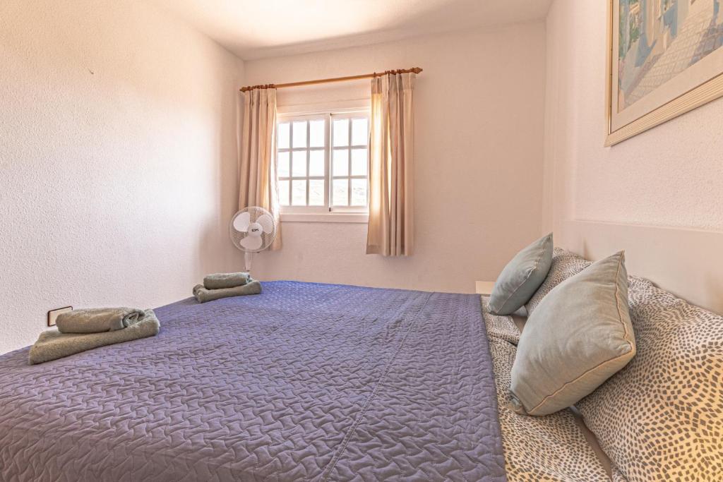 Posteľ alebo postele v izbe v ubytovaní Ocean View Penthouse By Dream Homes Tenerife