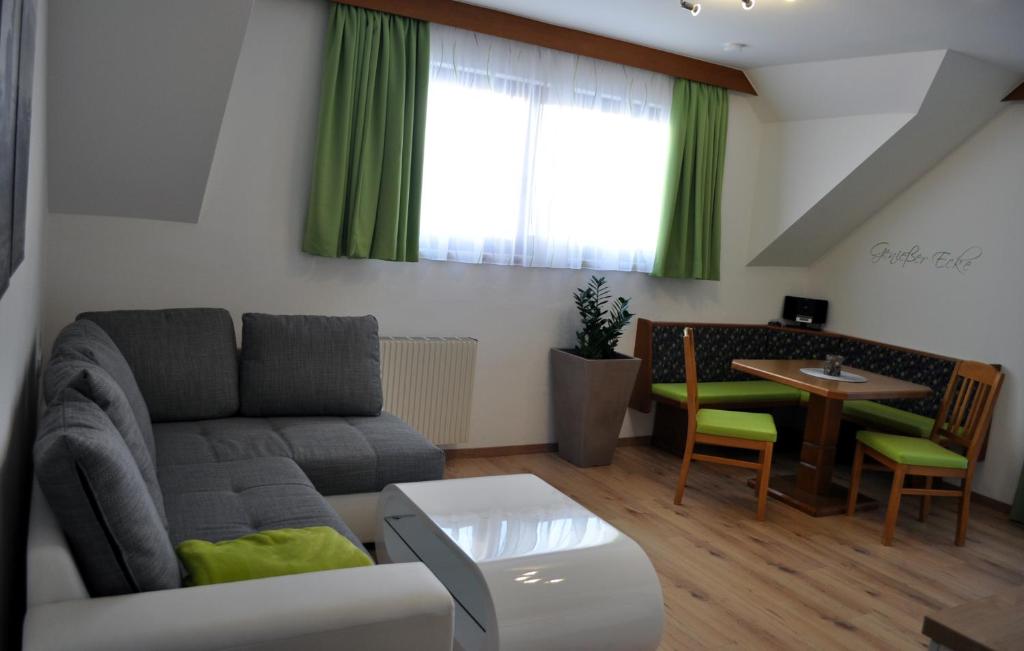 Mathiasl Panorama Ferienwohnungen - 9