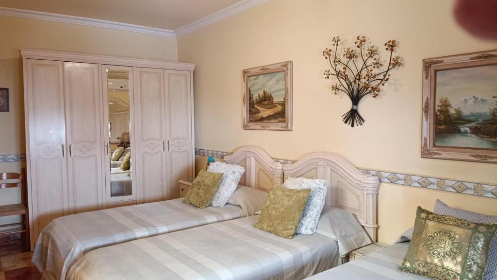 Postel nebo postele na pokoji v ubytování Habitación en Ocaña