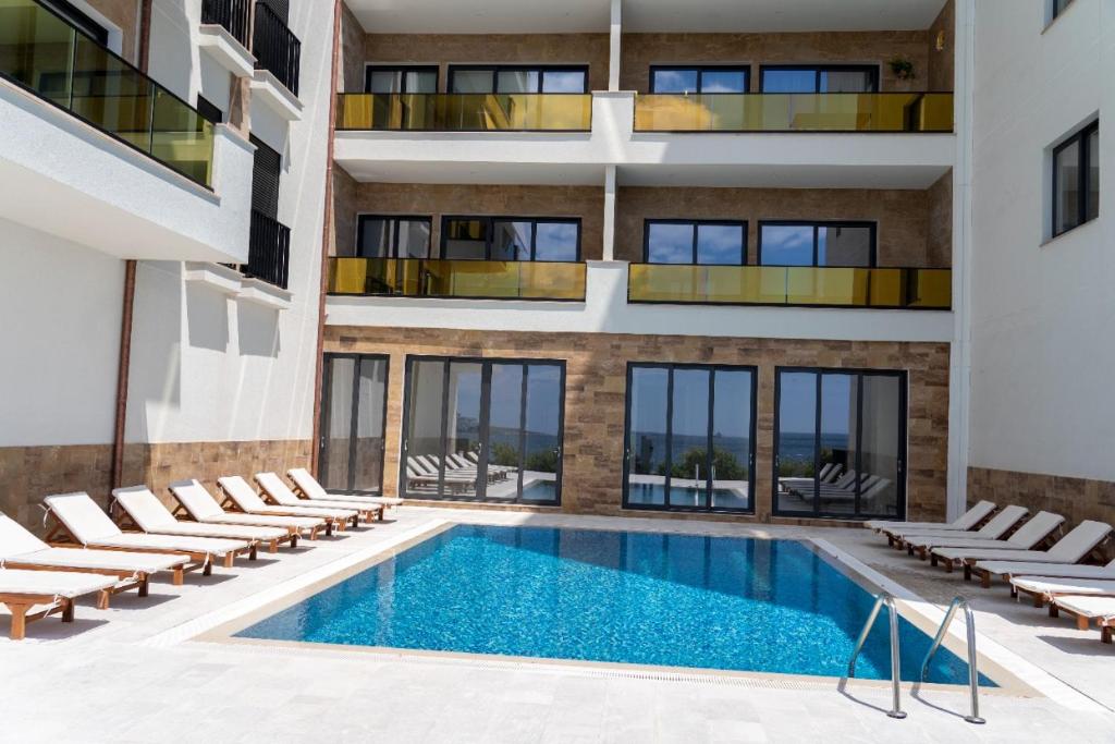 Golden Beach Residence - Luxury Apartments