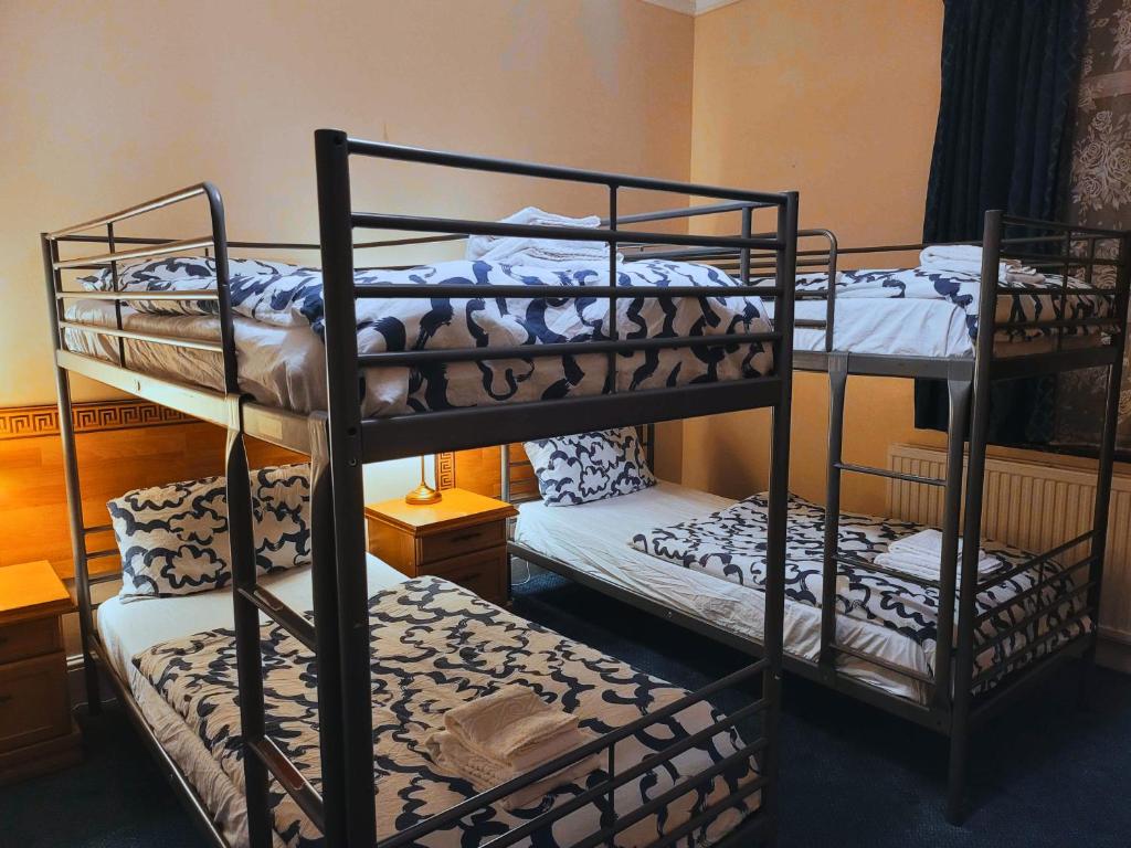 Helen's Hotel near Wembley - Resim 32