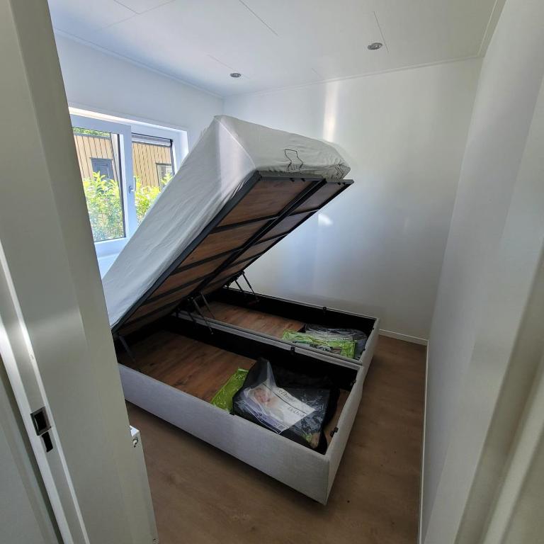 Fotografie z fotogalerie ubytování NEW Tiny House Cinta- Dichtbij zee & in een groene omgeving v destinaci Graszode