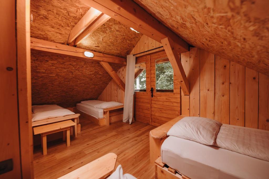 Postel nebo postele na pokoji v ubytování Ranč Mackadam Ranch Mackadam