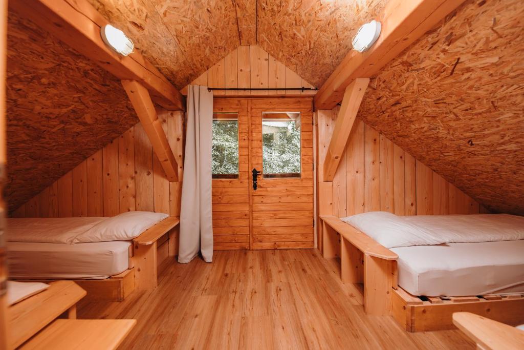 Postel nebo postele na pokoji v ubytování Ranč Mackadam Ranch Mackadam