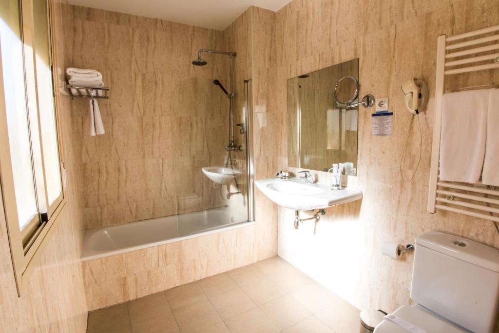 Hotel Suites Feria de Madrid - Resim 11