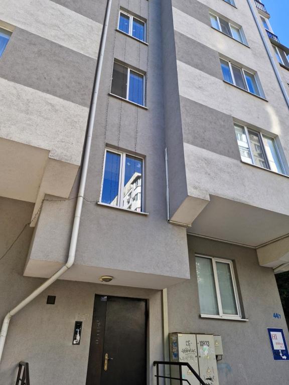 Dacia - One-Bedroom Apartment
