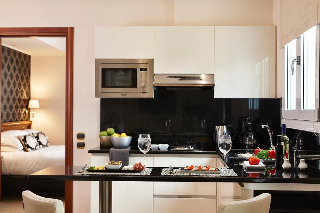 Ava Hotel and Suites - Resim 35