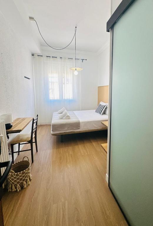 Autentic Boutique Moncloa - Resim 34