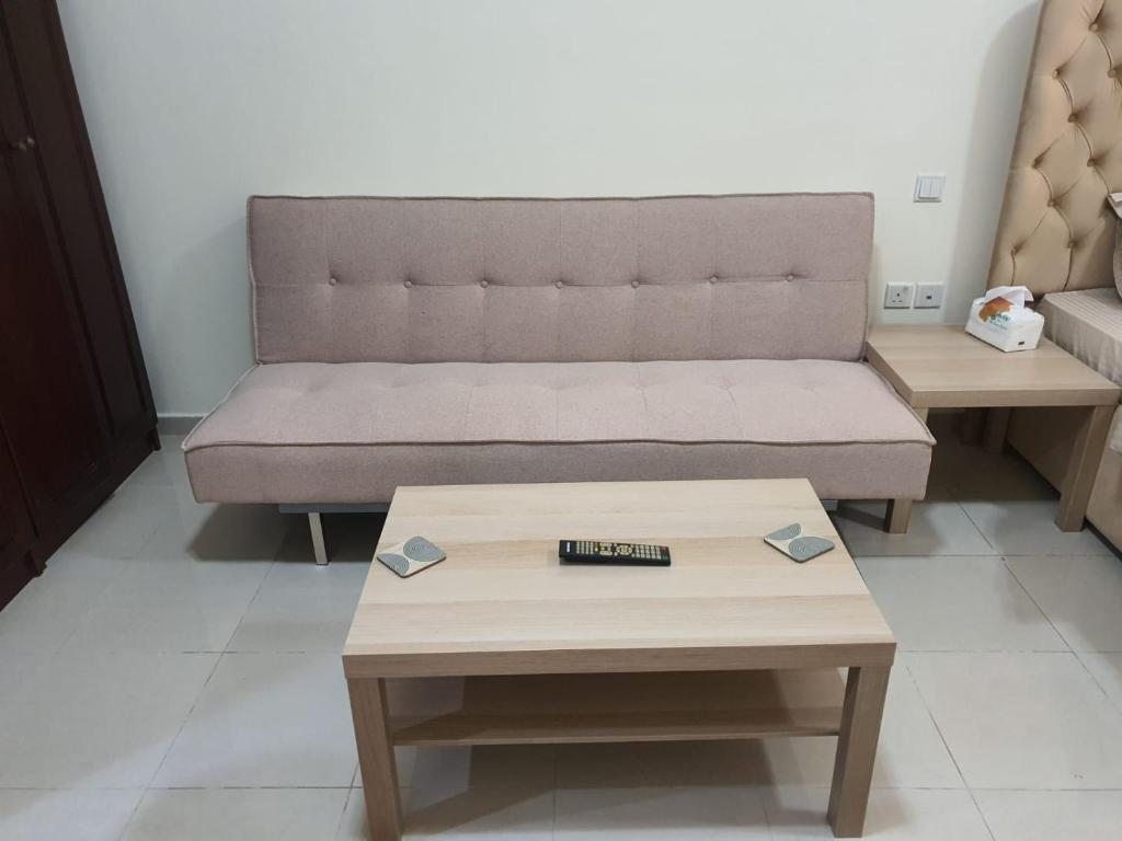 Posezení v ubytování Four Stars Hostel RAS Al-Khaimah