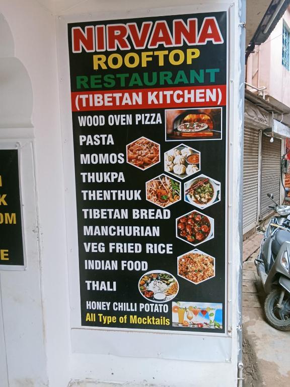 Certifikát, hodnocení, plakát nebo jiný dokument vystavený v ubytování Hotel Nirvana rooftop