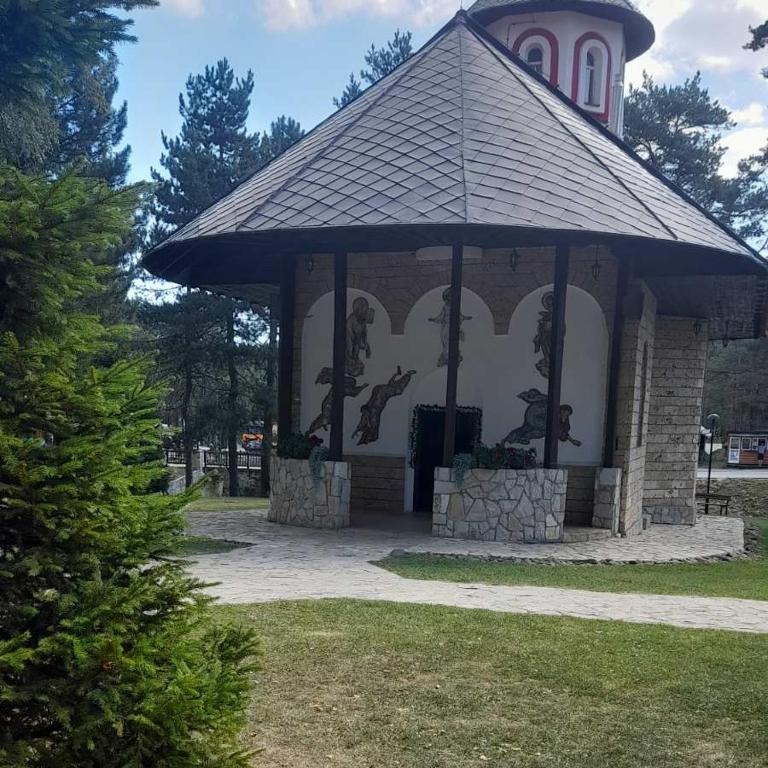 Fotografie z fotogalerie ubytování DM apartman Divcibare v destinaci Divčibare
