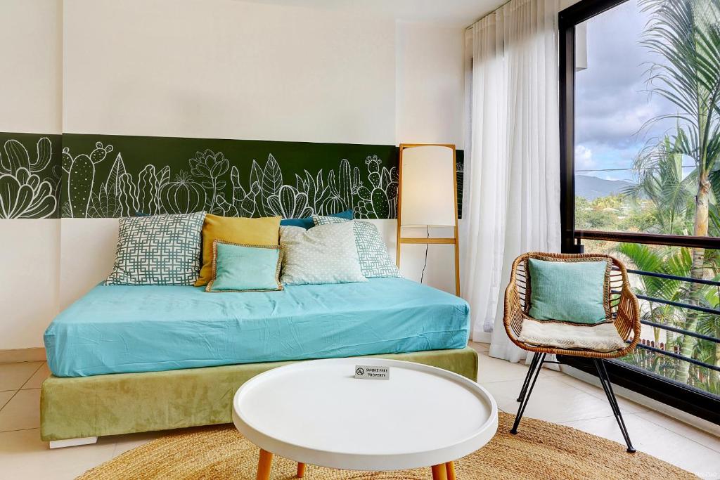 Postel nebo postele na pokoji v ubytování EUREKA-SUR-MER Stylish & Cosy Apartment, 100 mts from beach, pool