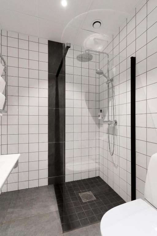Koupelna v ubytování Quality Hotel Vänersborg