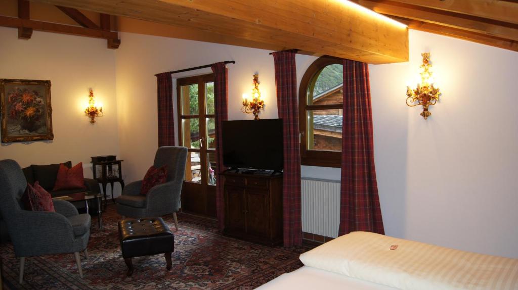TV a/nebo společenská místnost v ubytování Hotel Hartenfels