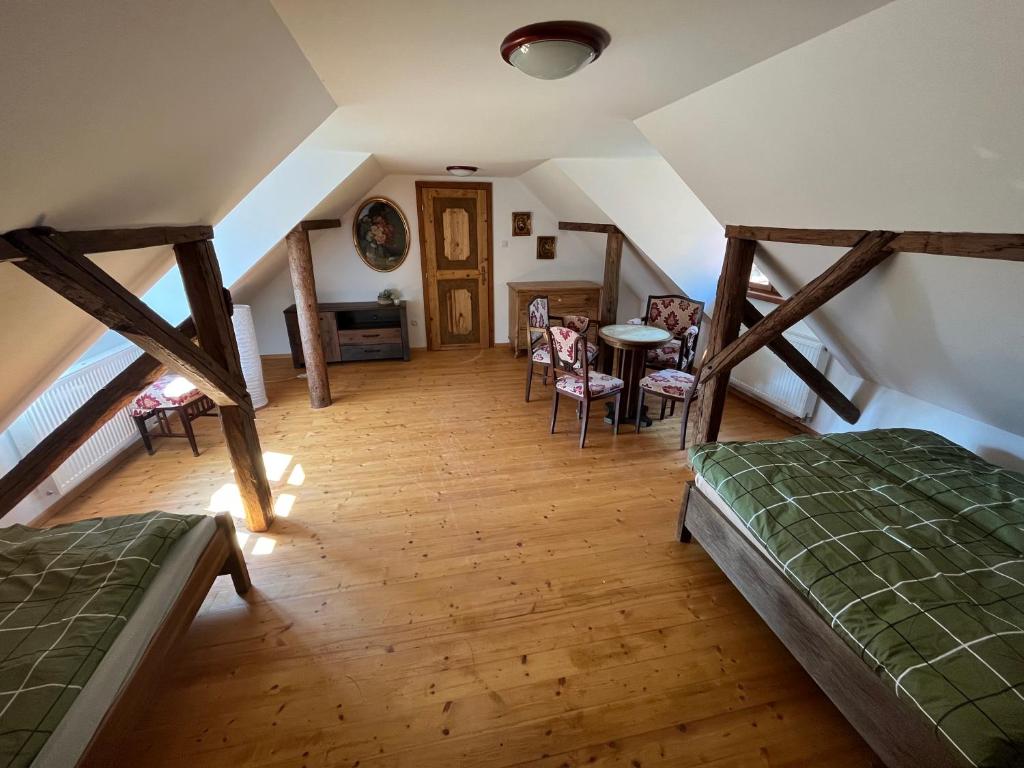 Postel nebo postele na pokoji v ubytování Apartmany Klub Jablíčko