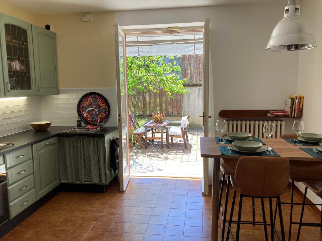 Kuchyň nebo kuchyňský kout v ubytování Casa Finestre Bianche