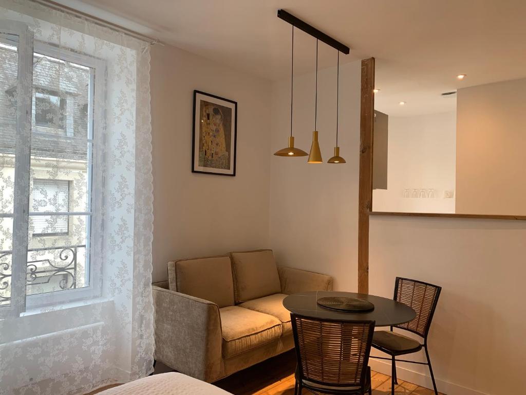 Posezení v ubytování La Belle Odet' - choix d'appartements- Centre ville-quais