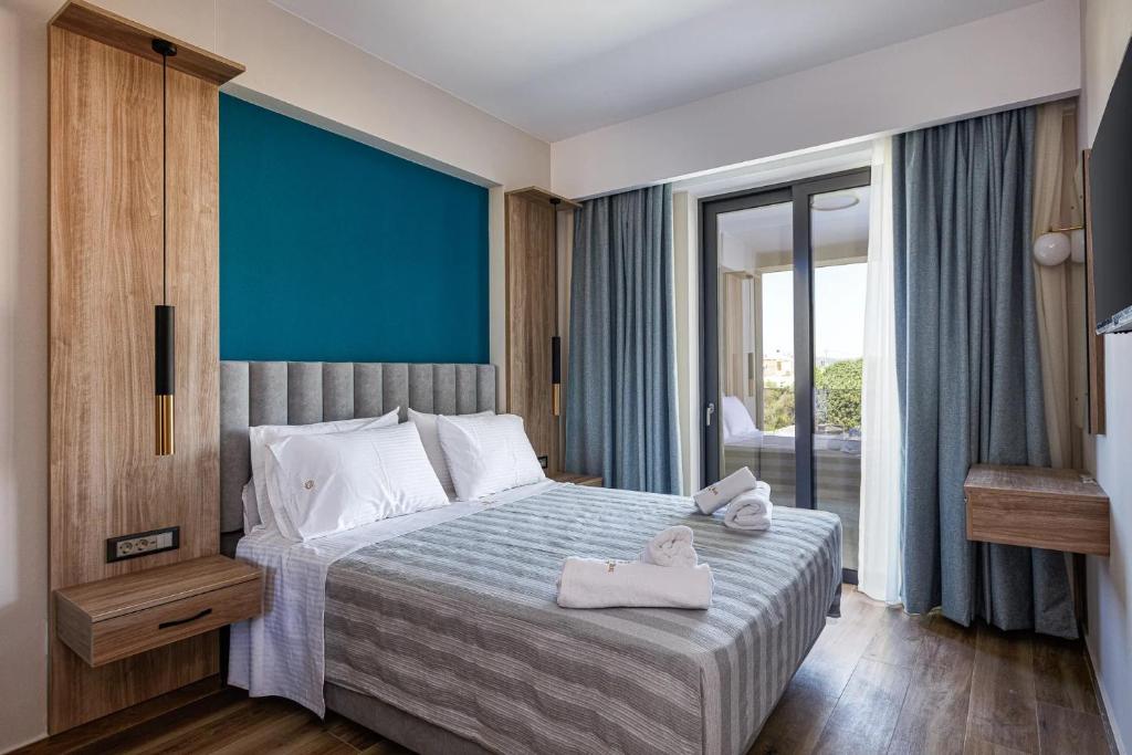 Sapphire Blue Suites - 17