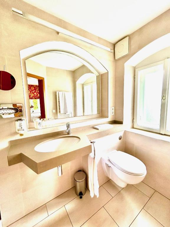 Koupelna v ubytování Hotel Fischerhaus