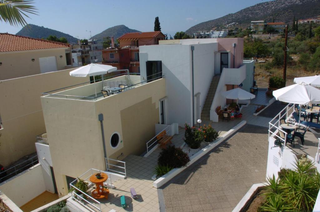 Blue Sky Hotel Apartments - 5