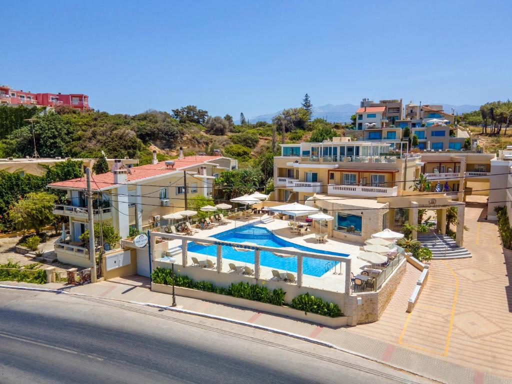 Bazén v ubytování Porto Alegre Hotel nebo v jeho okolí
