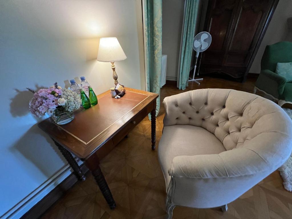 Posezení v ubytování Chateau Mariande