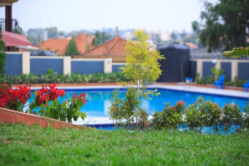 Bazén v ubytování Nesa Resort Kampala nebo v jeho okolí