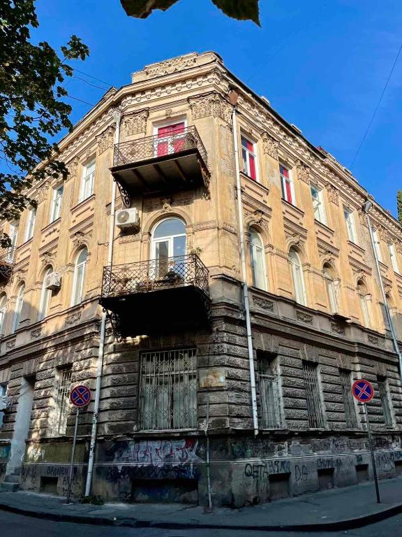 Budova, kde se hostel nachází
