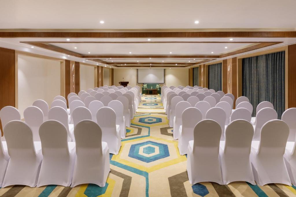Posezení v ubytování Holiday Inn Resort Kathmandu Budhanilkantha by IHG