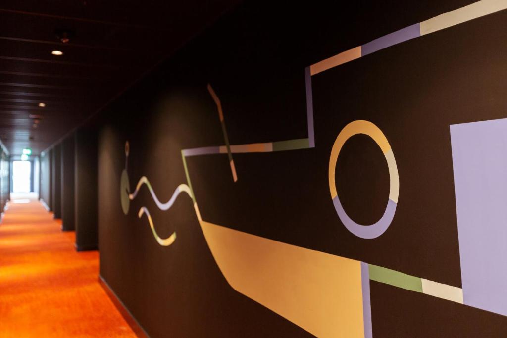 Holiday Inn - the niu, Fender Amsterdam - Resim 43