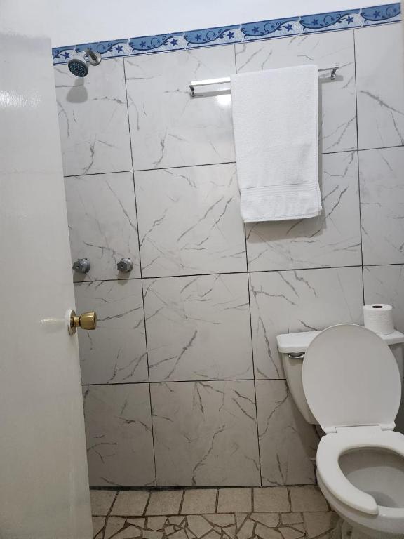 Koupelna v ubytování Alexandross