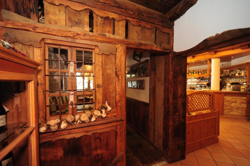 A kitchen or kitchenette at Sport Hotel Stella Alpina