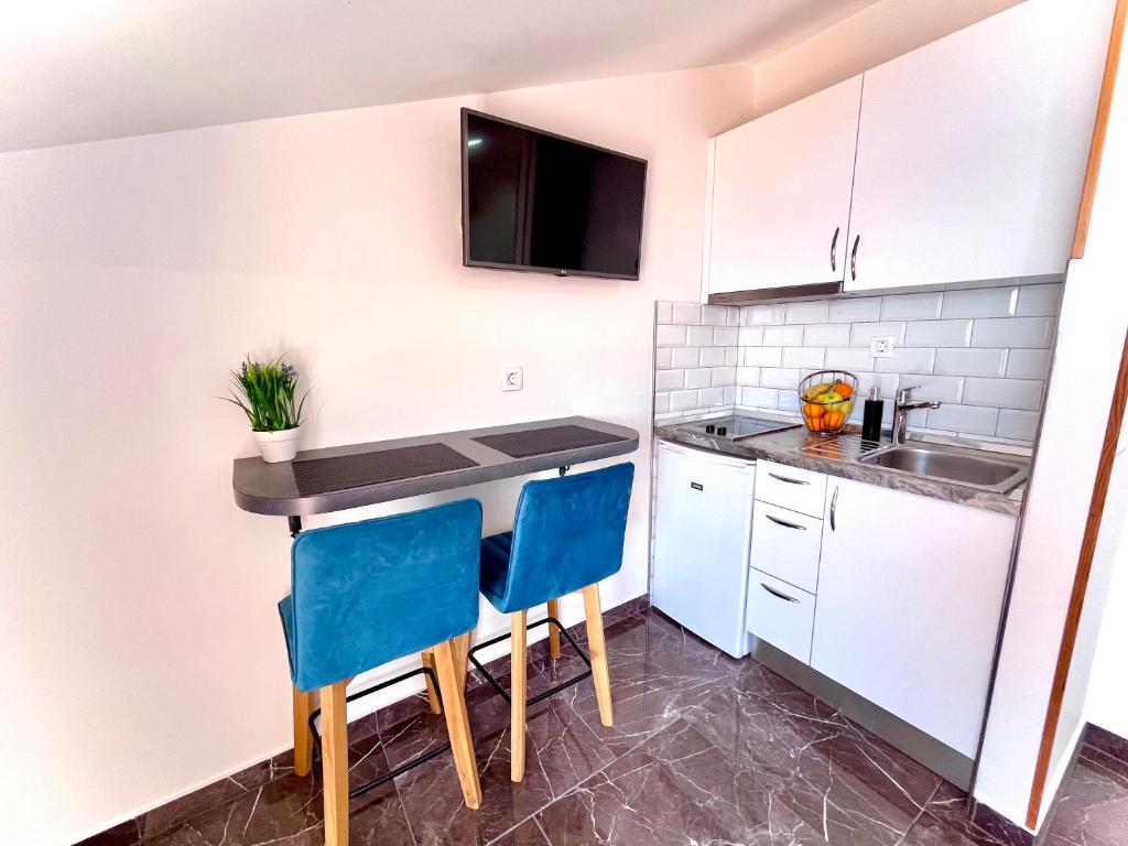 Apartments Sunset - 16